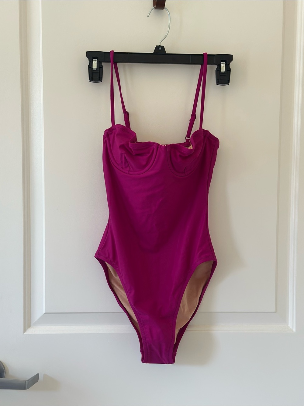 J Crew Size 4 Fuchsia One-Piece Swimsuit with Underwire Cups